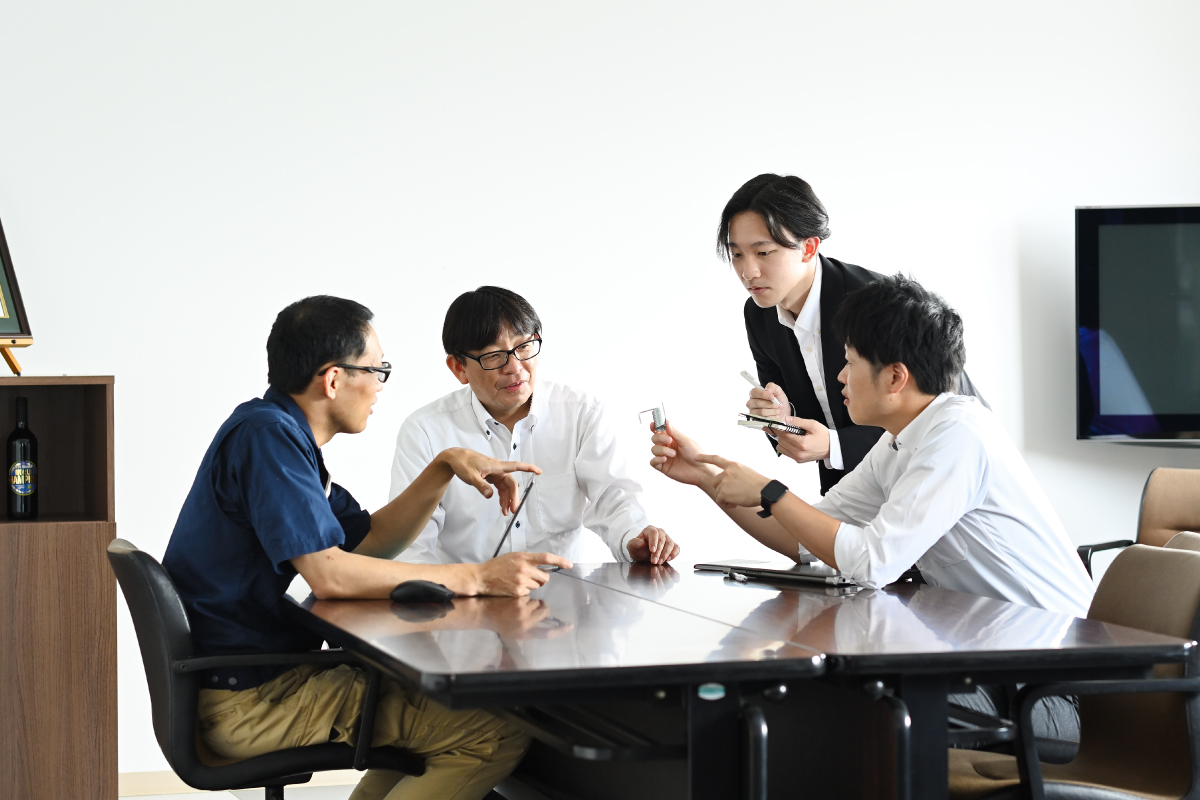 インタビューの様子